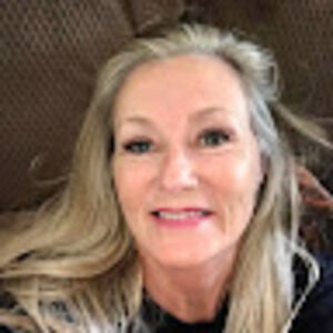 Meet your Posher, Robyn